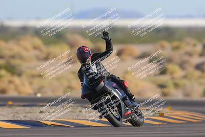 media/Nov-06-2023-Moto Forza (Mon) [[ce023d0744]]/3-Intermediate Group/Session 5 (Turn 4)/